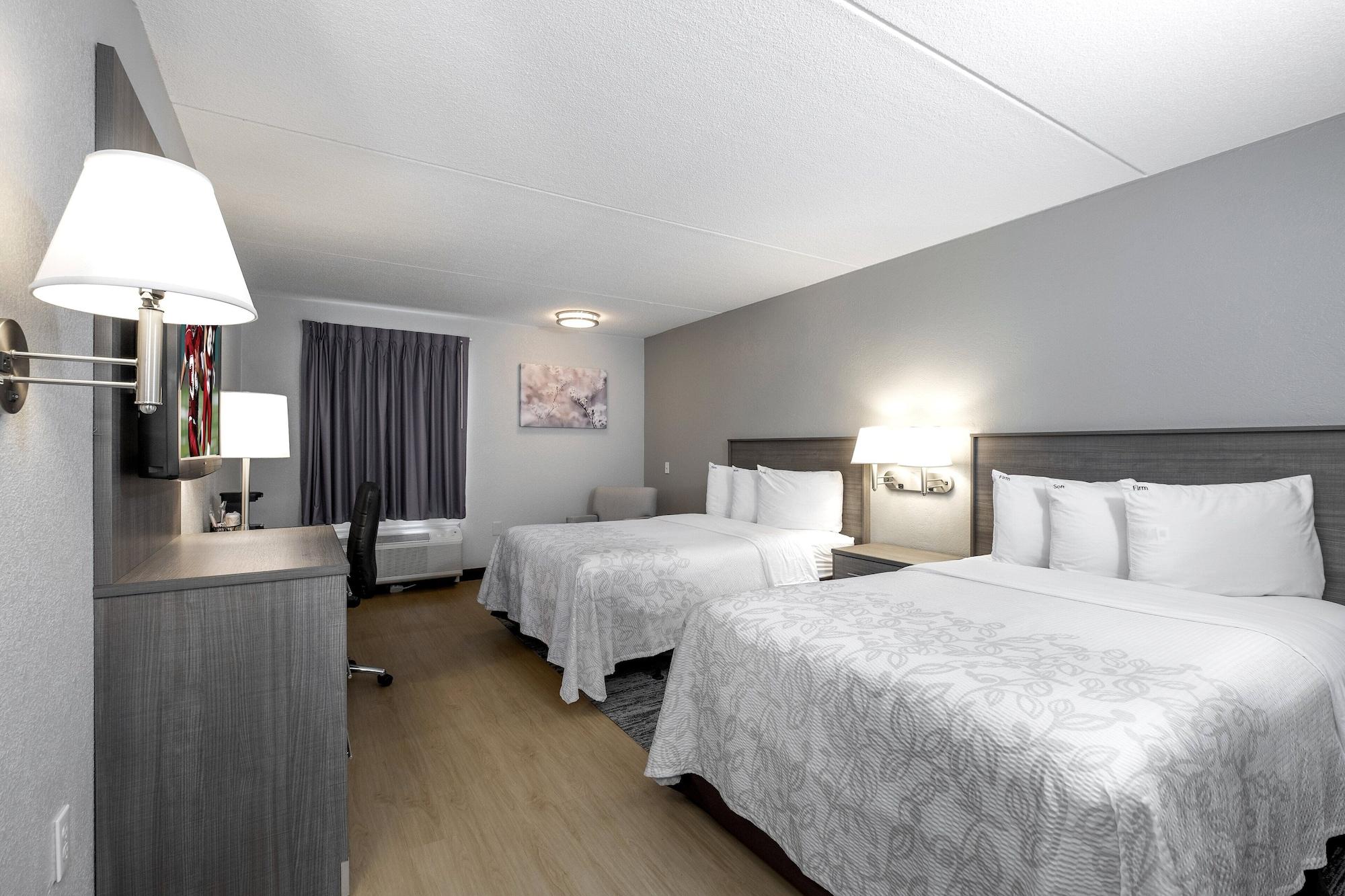 Red Roof Inn Plus Boston - Mansfield - Foxboro Exterior photo