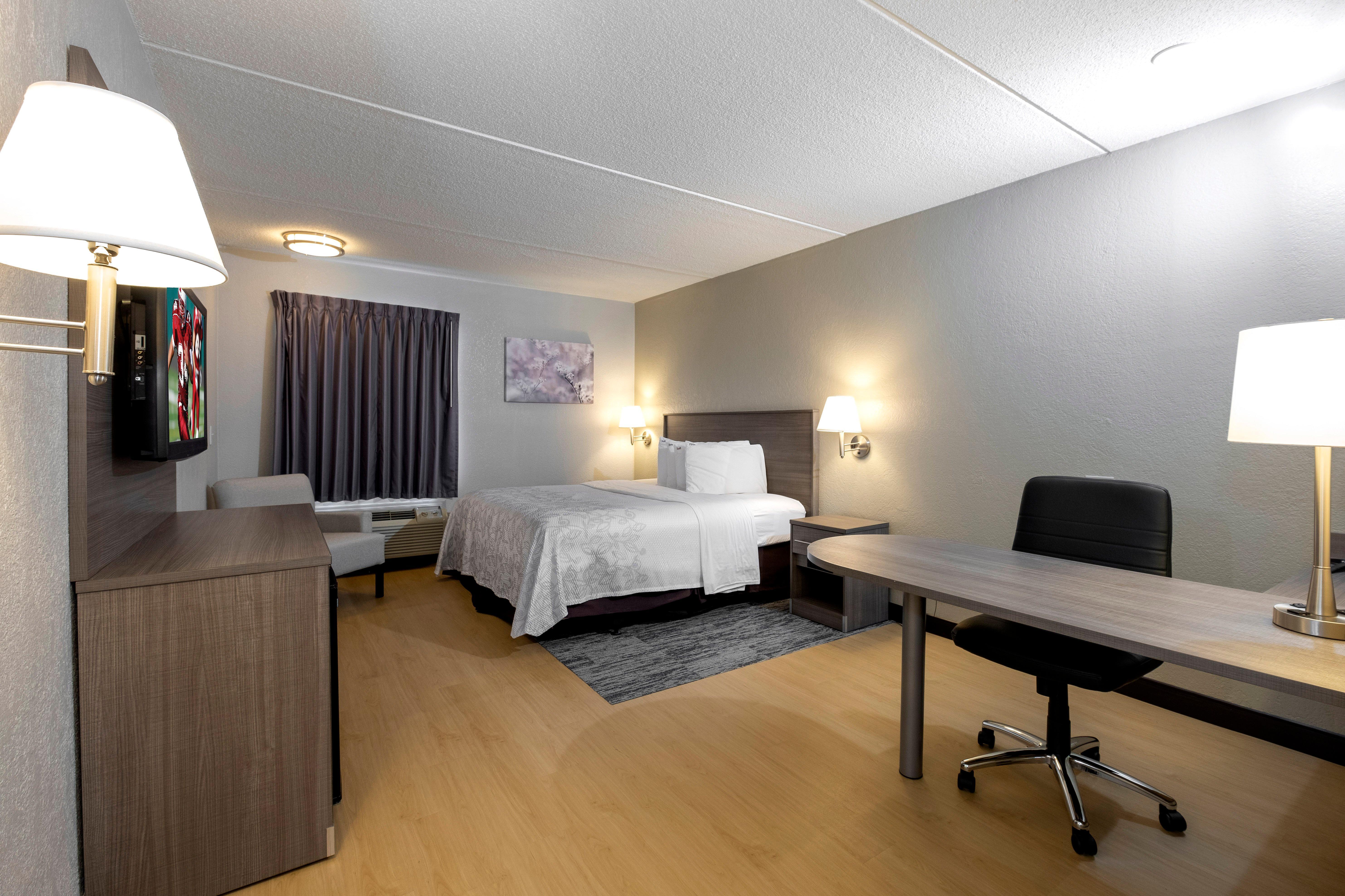 Red Roof Inn Plus Boston - Mansfield - Foxboro Exterior photo