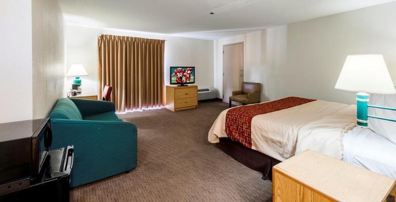 Red Roof Inn Plus Boston - Mansfield - Foxboro Exterior photo